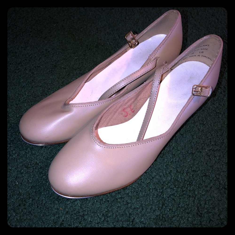 Tap shoes